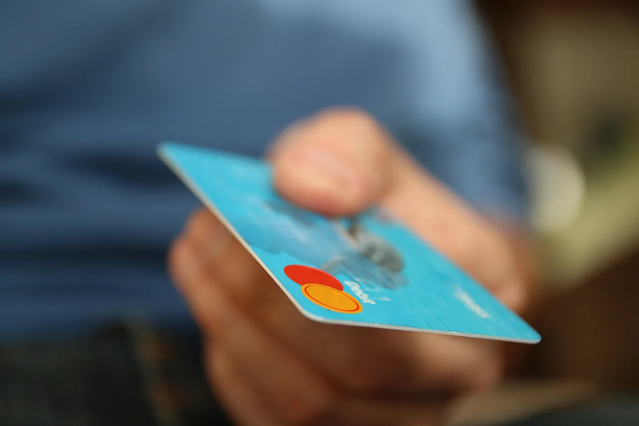 Survey shows voters want Congress to pass the Credit Card Competition Act
