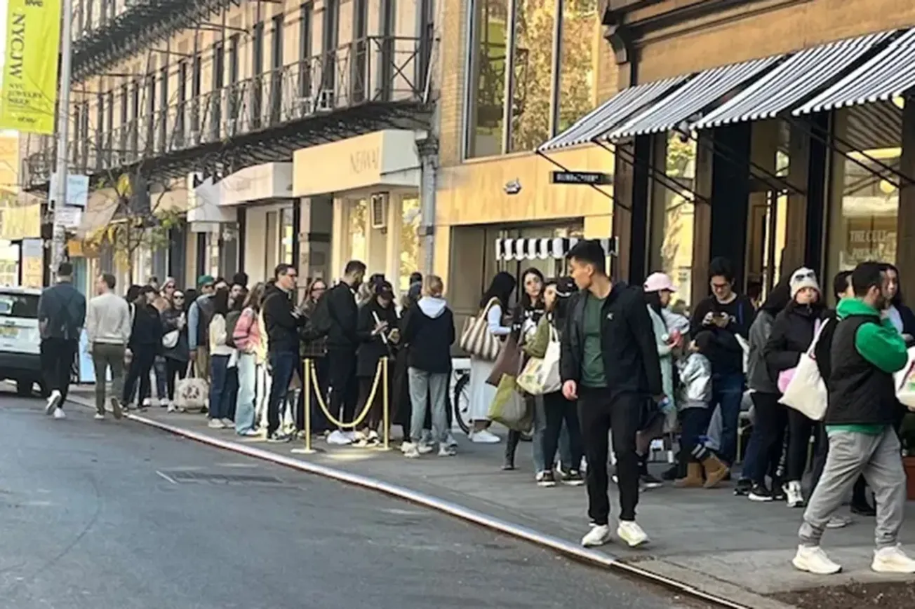 Visitors flock to retailmediaIQ Pop-up store in SoHo