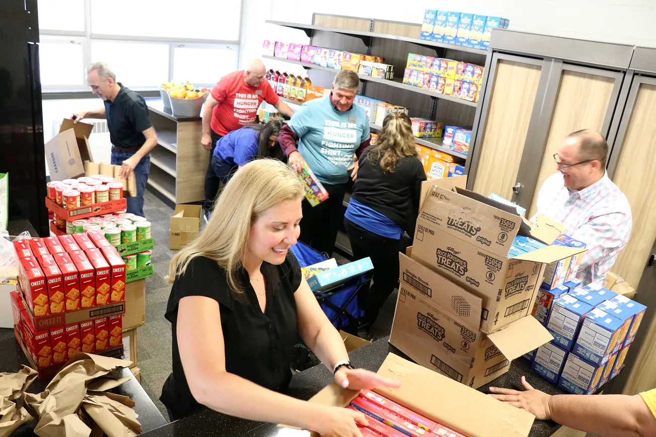 Albertsons expands hunger relief efforts with 1.5 billion meal commitment