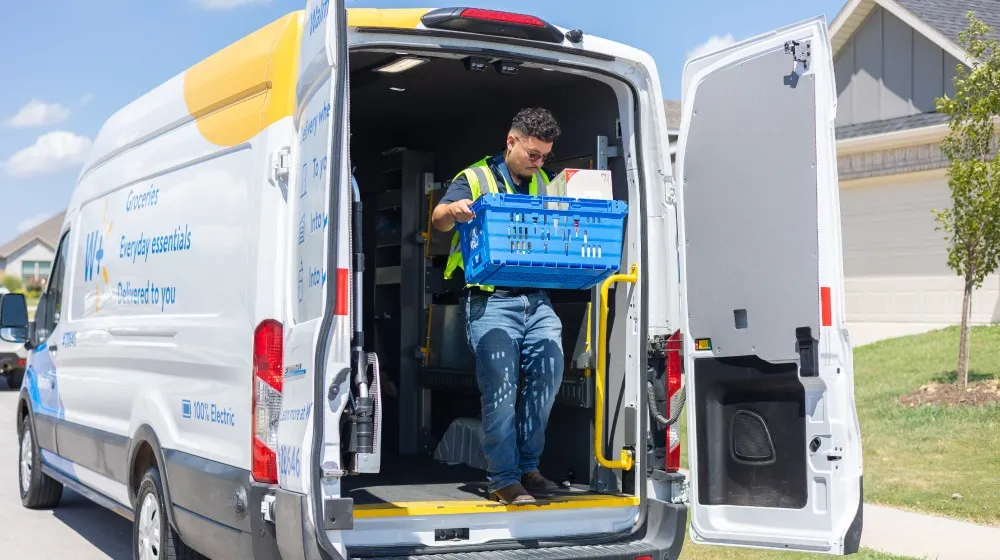 Walmart expands delivery coverage with geospatial tech