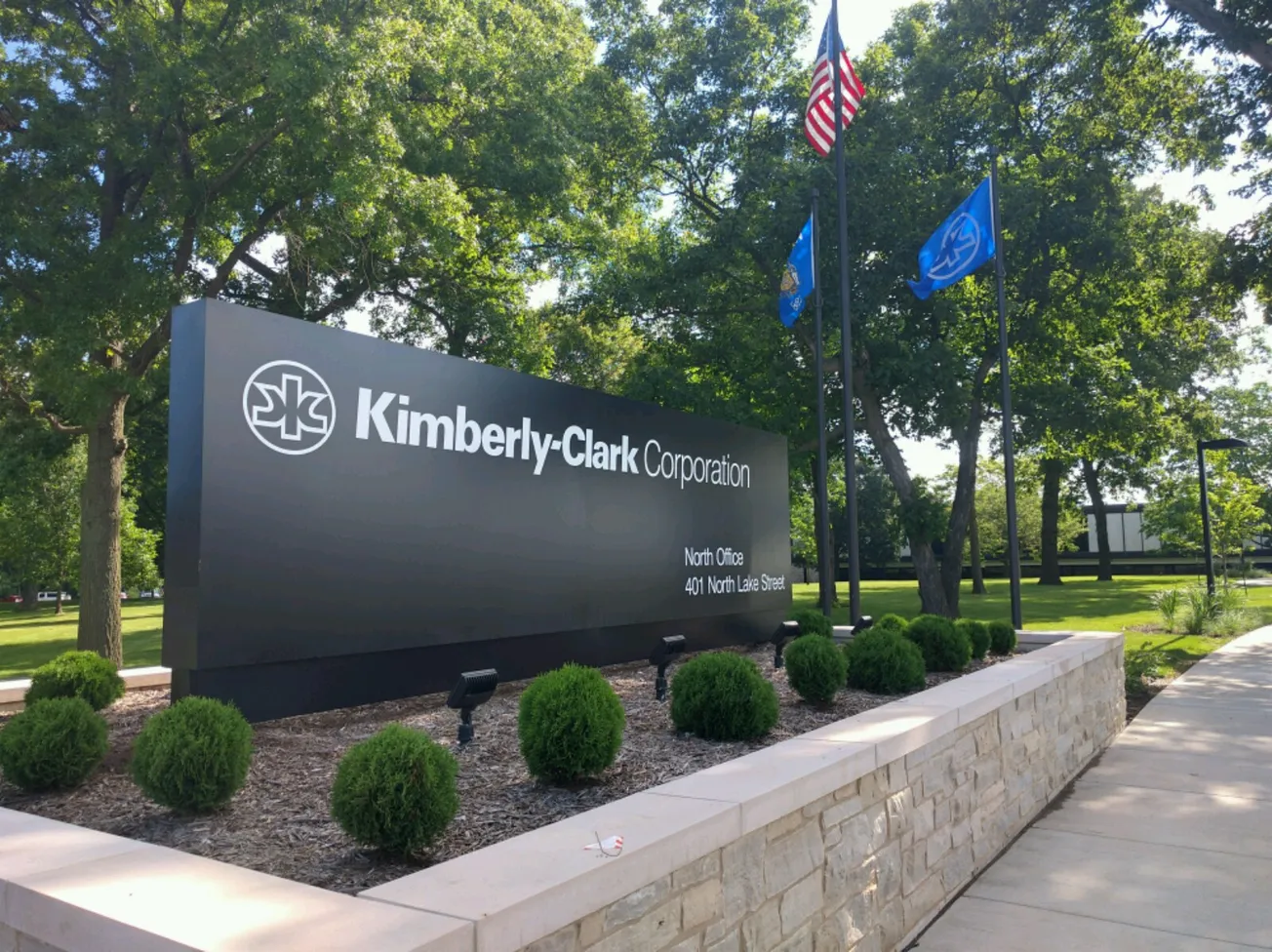 Kimberly-Clark to acquire Kenvue