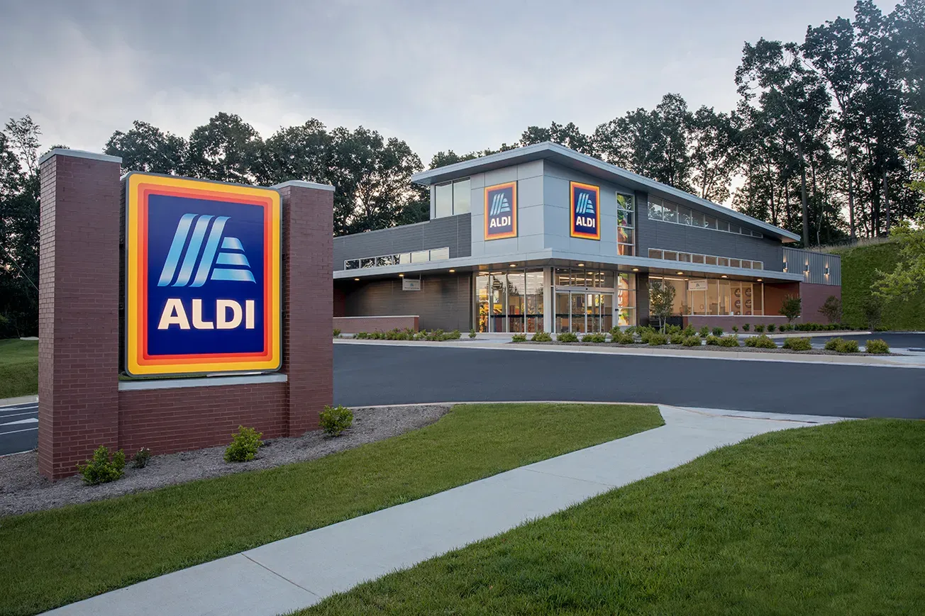Aldi opens 16 stores in one day