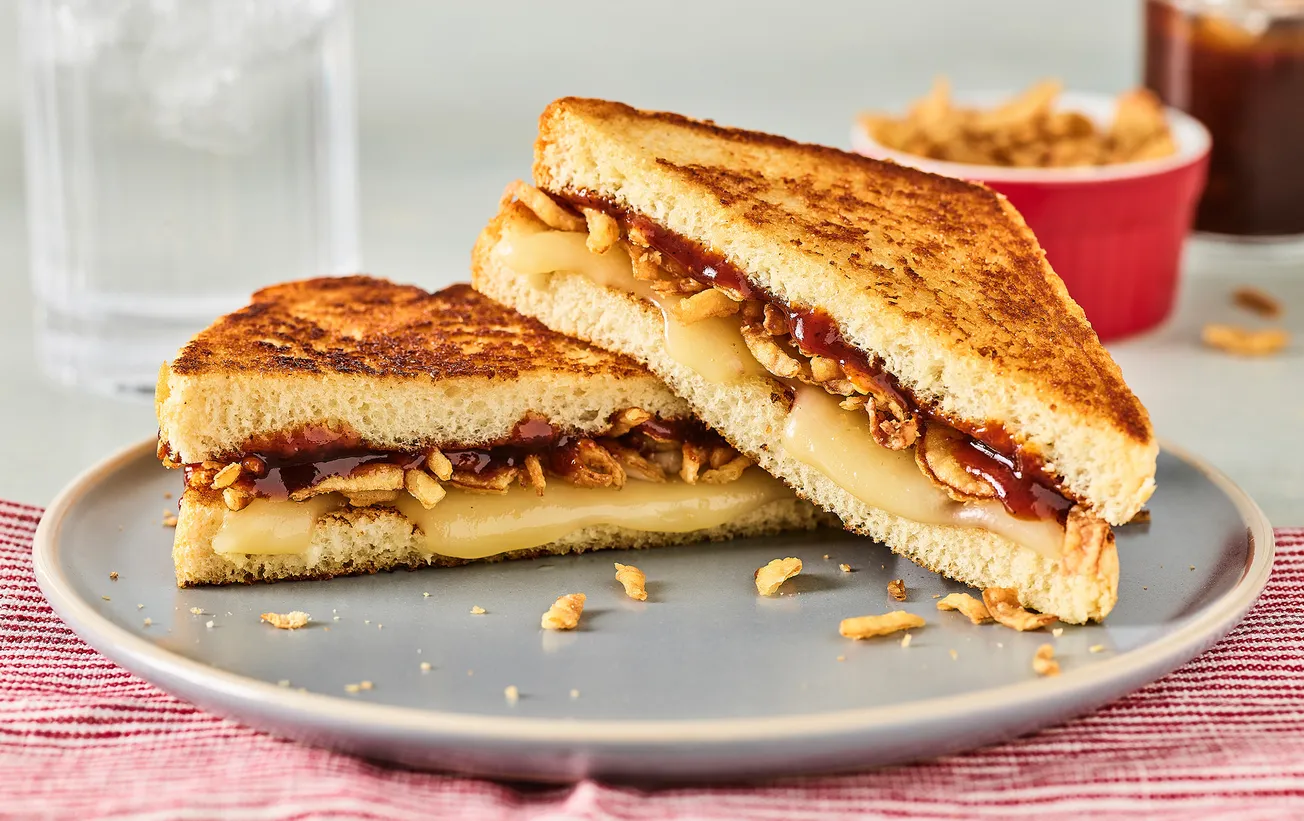 Borden Cheese launches national search for "America's Favorite Grilled Cheese"